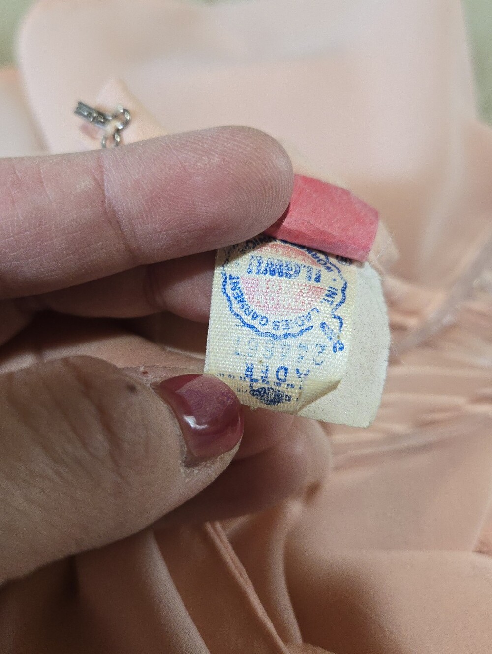 Vintage 1960s? Union Made Pink Ruffle Flower Front Tie-Waist Dress, SIZE S? - Picture 3 of 16